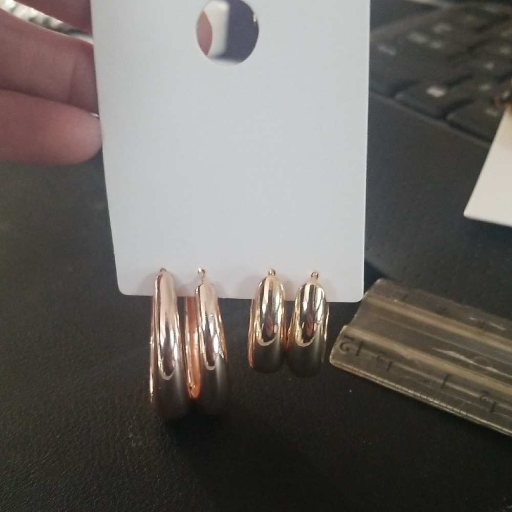 GAP Gold and Silver Tone Earrings Set